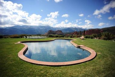 Garden of the Gods Club