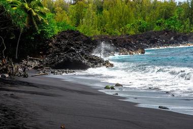 Kehena Black Sand Beach, Hawaii