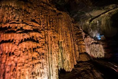 Howe Caverns