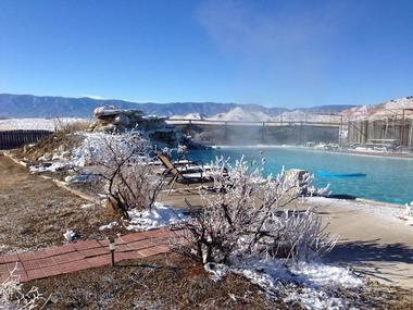 Desert Reef Hot Spring, Florence