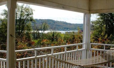 Lake Guntersville Bed and Breakfast