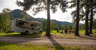 24 Best Montana Camping Spots