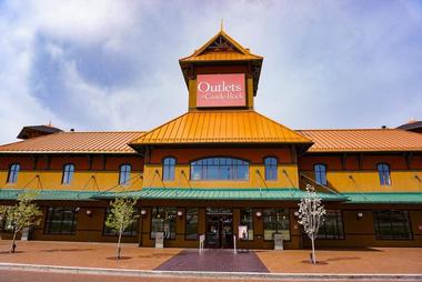 Outlets at Castle Rock