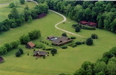 Creekwalk Inn and Cabins