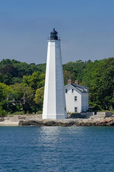 New London Harbor Light