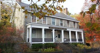 Shaw Mansion - New London County Historical Society