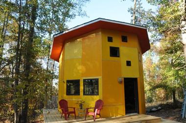 Small Houses: Sculptor House, VA