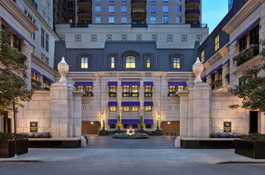 Waldorf Astoria Chicago