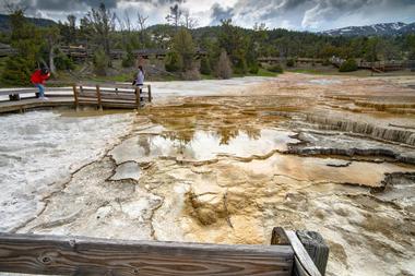 Yellowstone National Park - Mammoth Hot Springs Hotel