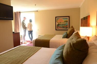 Rooms, Suites & Dining