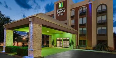 Holiday Inn Express & Suites