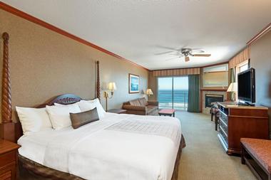 Elizabeth Oceanfront Suites - Ascend Hotel Collection  - 2 hours 30 minutes