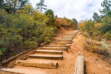 Hike up the Manitou Springs Incline