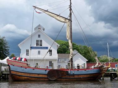 Connecticut River Museum