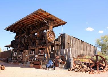 Superstition Mountain Museum - Lost Dutchman Museum