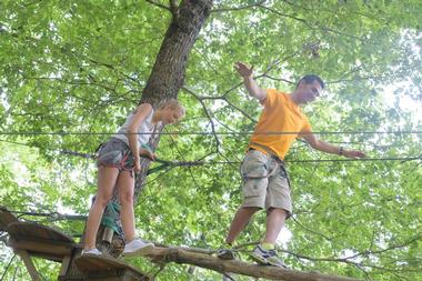 Take a tour with Screaming Eagle at Lake Guntersville