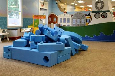 Have fun with kids at the Children's Museum of Southeastern Connecticut