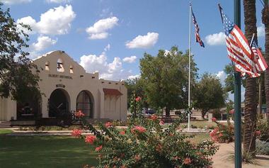 HD SOUTH - Home of the Gilbert Museum