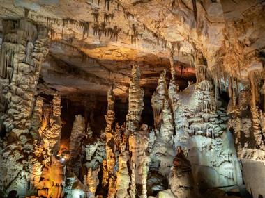 Cathedral Caverns State Park