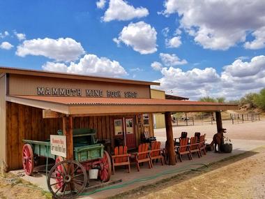 Mammoth Mine Rock Shop