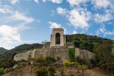 Wrigley Memorial and Botanic Garden