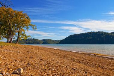 Dale Hollow Lake