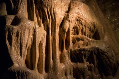 Majestic Caverns